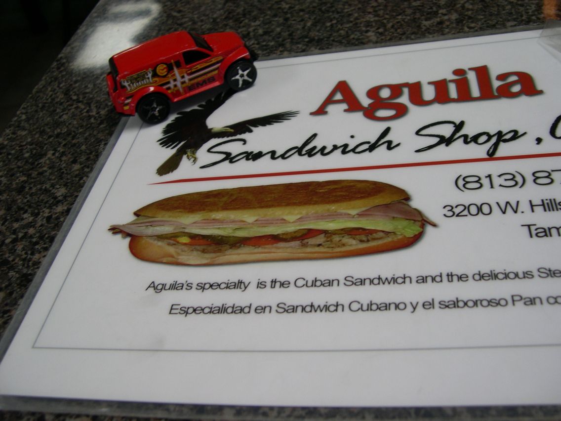 aguila-menu2 aguila-menu2
