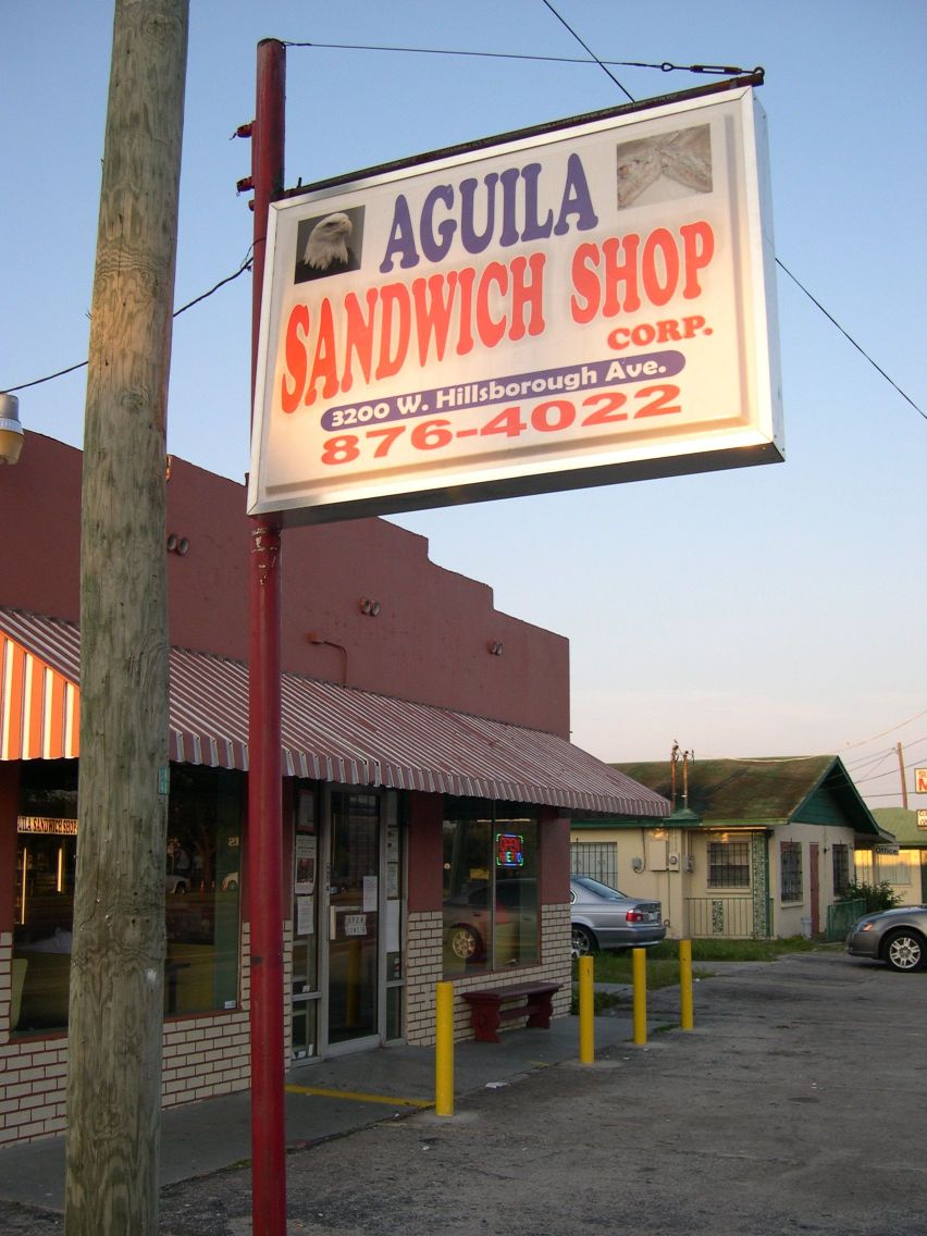 aguila-outside aguila-outside