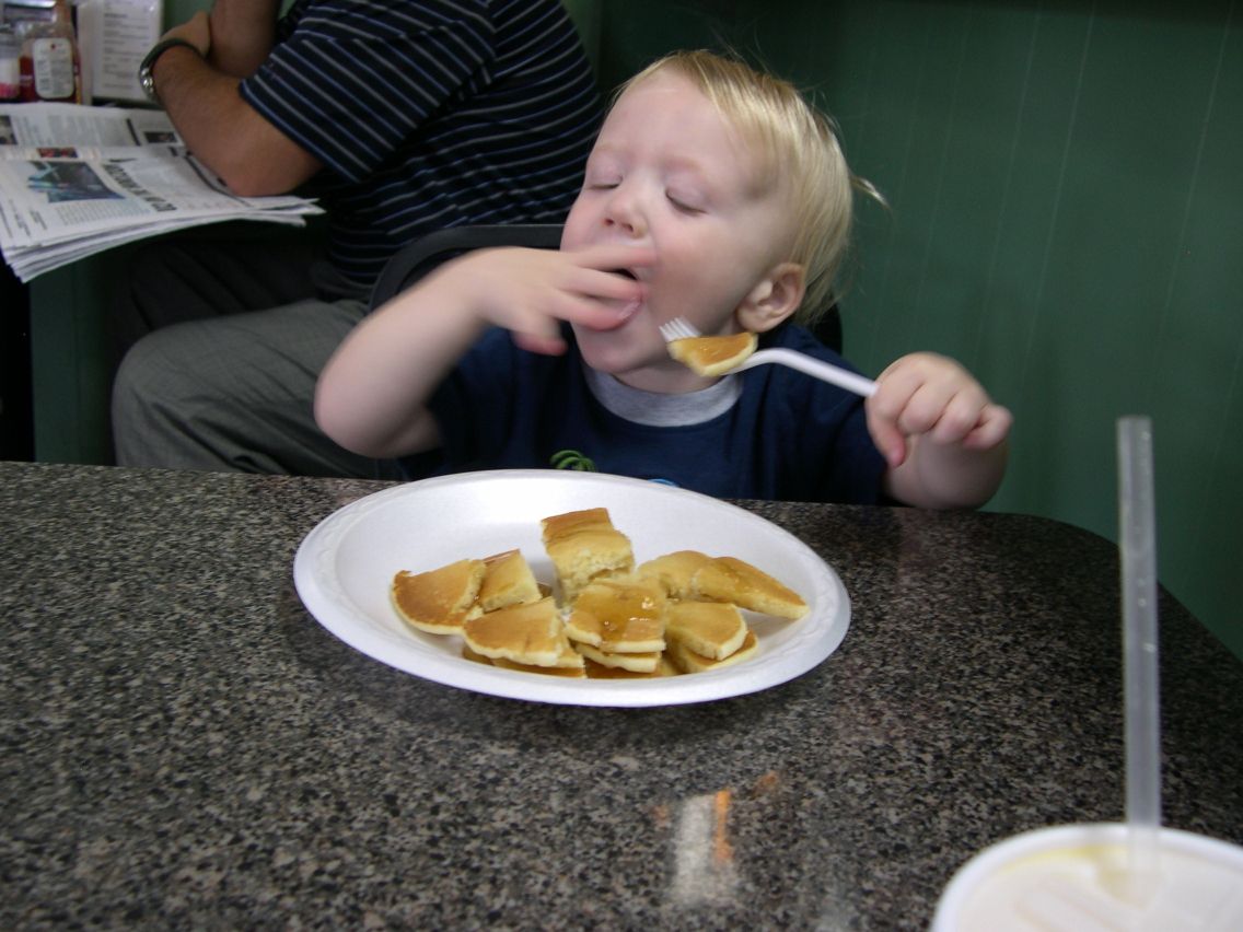 aguila-pancakes aguila-pancakes