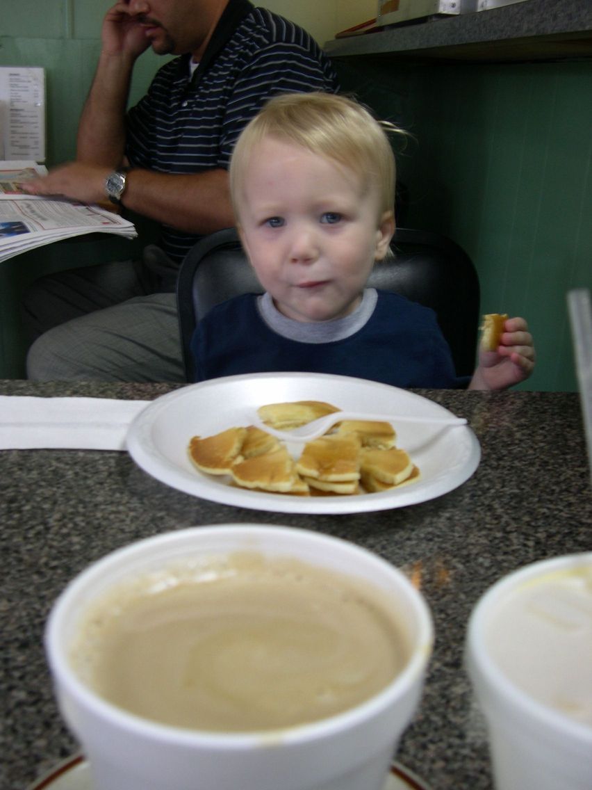 aguila-pancakes2 aguila-pancakes2