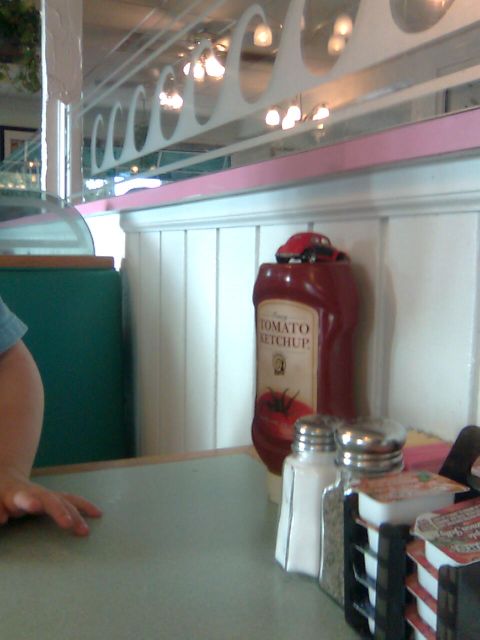 country-bugs-ketchup