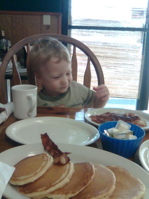 lutz-breakfast2 lutz-breakfast2
