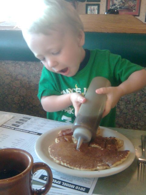 moms2-breakfast3 moms2-breakfast3