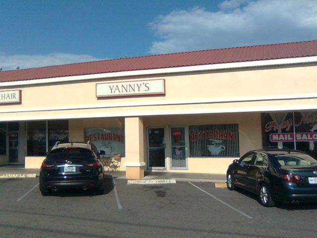 yannys-outside yannys-outside