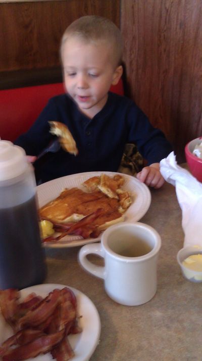 3c-13-marek-breakfast