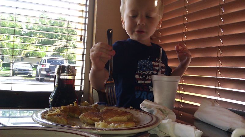 als-10-breakfast