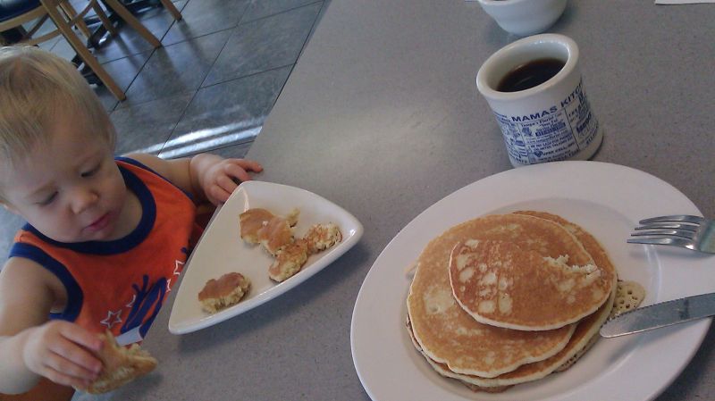 mamas-11-breakfast
